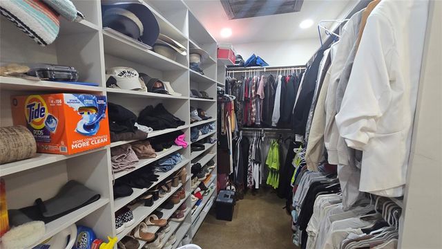 831 County Street 2917, Tuttle, OK 73089