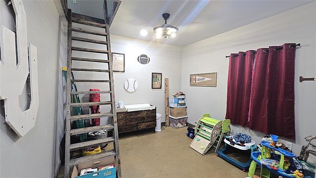 831 County Street 2917, Tuttle, OK 73089