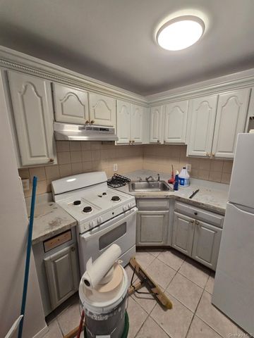 528 Beach 32nd Street 3, Far Rockaway, NY 11691