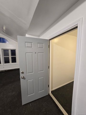 528 Beach 32nd Street 3, Far Rockaway, NY 11691