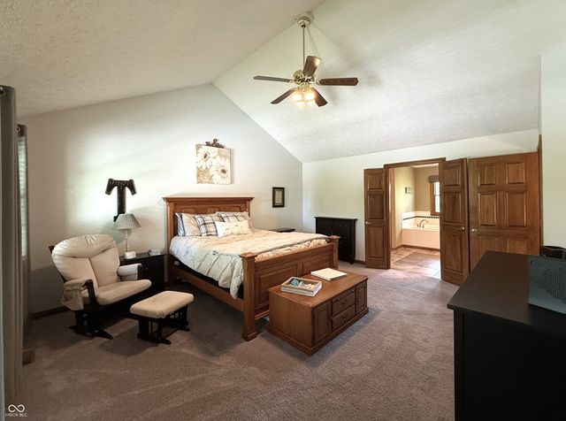 6040 Hunters Ridge Drive, Plainfield, IN 46168