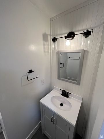 6884 S 670 E, Midvale, UT 84047