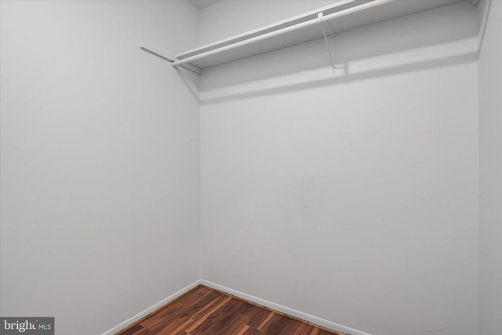 Image 27 of property listing at 1921 EVERGLADE CT, Crofton, MD 21114