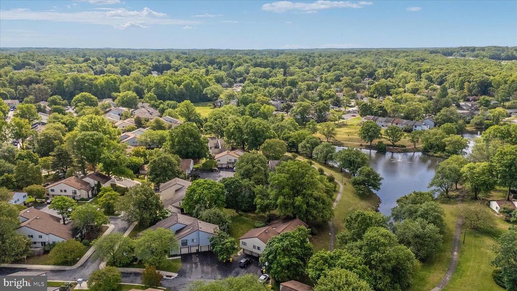 Image 31 of property listing at 1921 EVERGLADE CT, Crofton, MD 21114