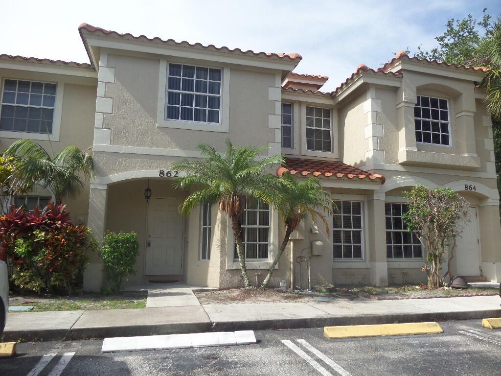 862 Summit Lake Drive, West Palm Beach, FL 33405