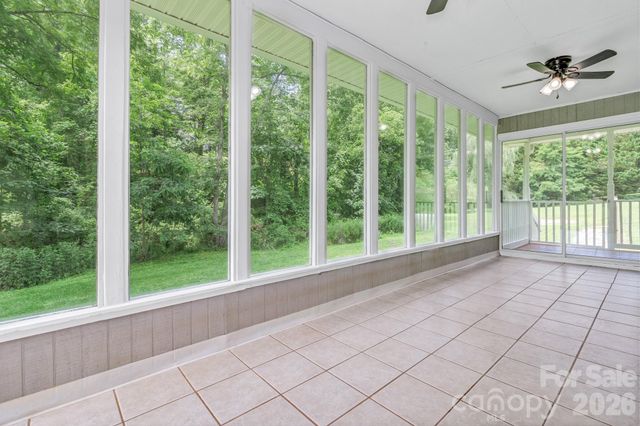 11 Aquarian Way, Leicester, NC 28748