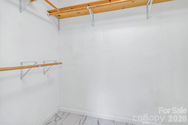 11 Aquarian Way, Leicester, NC 28748