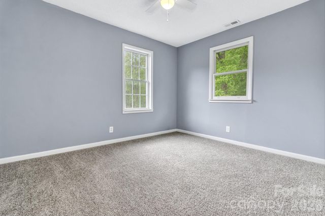 11 Aquarian Way, Leicester, NC 28748