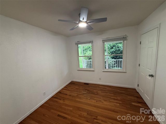 11 Aquarian Way, Leicester, NC 28748