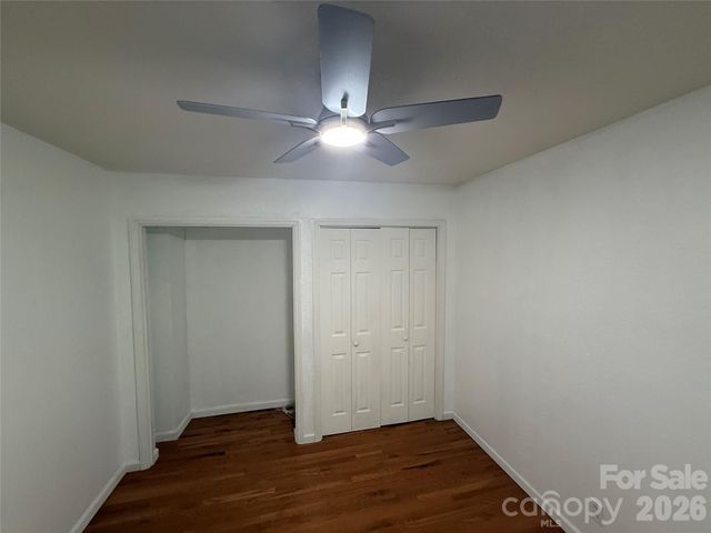 11 Aquarian Way, Leicester, NC 28748