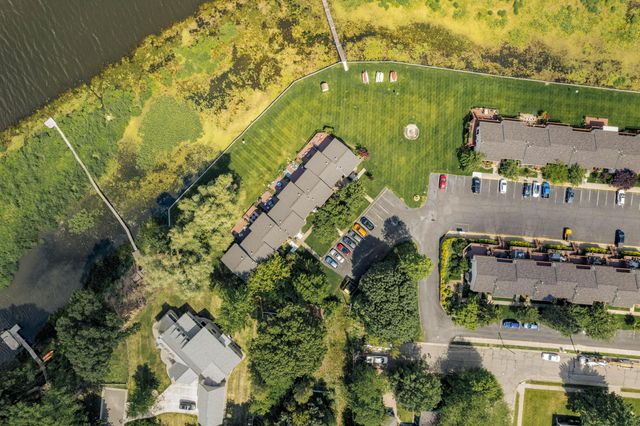 553 Gidley Circle B, Grand Haven, MI 49417
