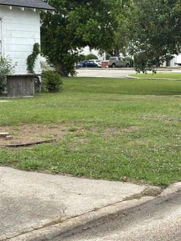 2908 Fiske Street, Lake Charles, LA 70601