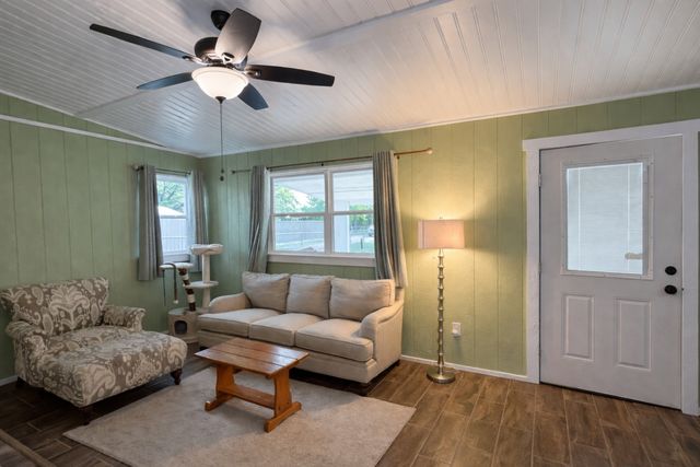 400 Comanche, Quitman, TX 75783