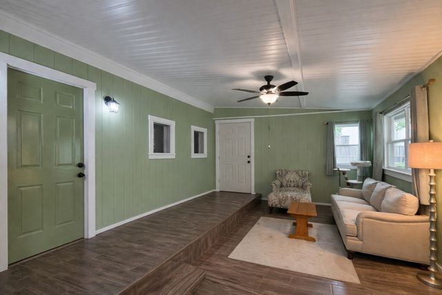 400 Comanche, Quitman, TX 75783