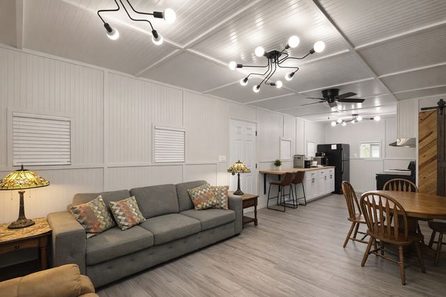 400 Comanche, Quitman, TX 75783