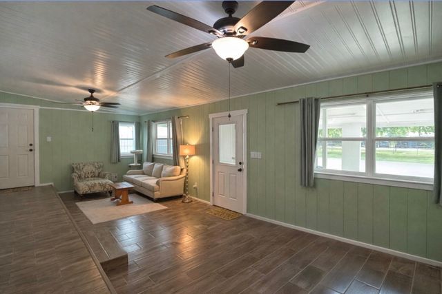 400 Comanche, Quitman, TX 75783