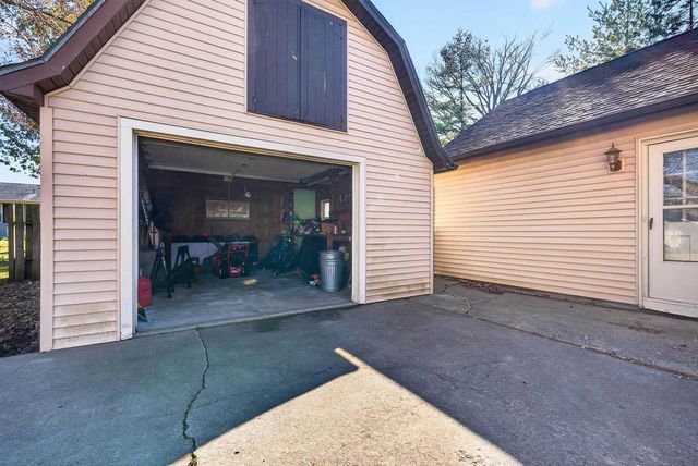503 RIVERVIEW DRIVE, Winneconne, WI 54986