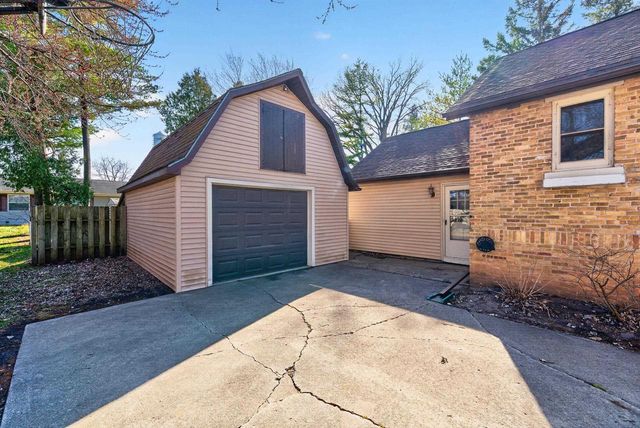503 RIVERVIEW DRIVE, Winneconne, WI 54986