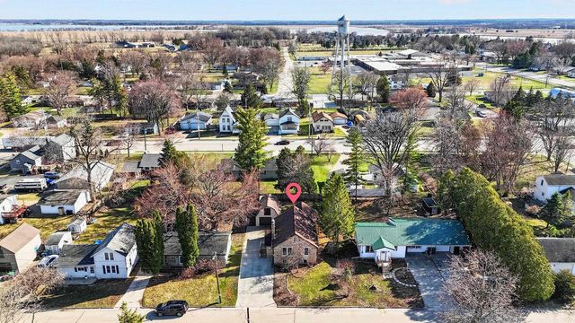 503 RIVERVIEW DRIVE, Winneconne, WI 54986