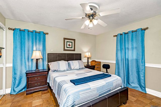 3235 Oakcrest Dr, Baton Rouge, LA 70814