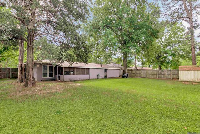 3235 Oakcrest Dr, Baton Rouge, LA 70814