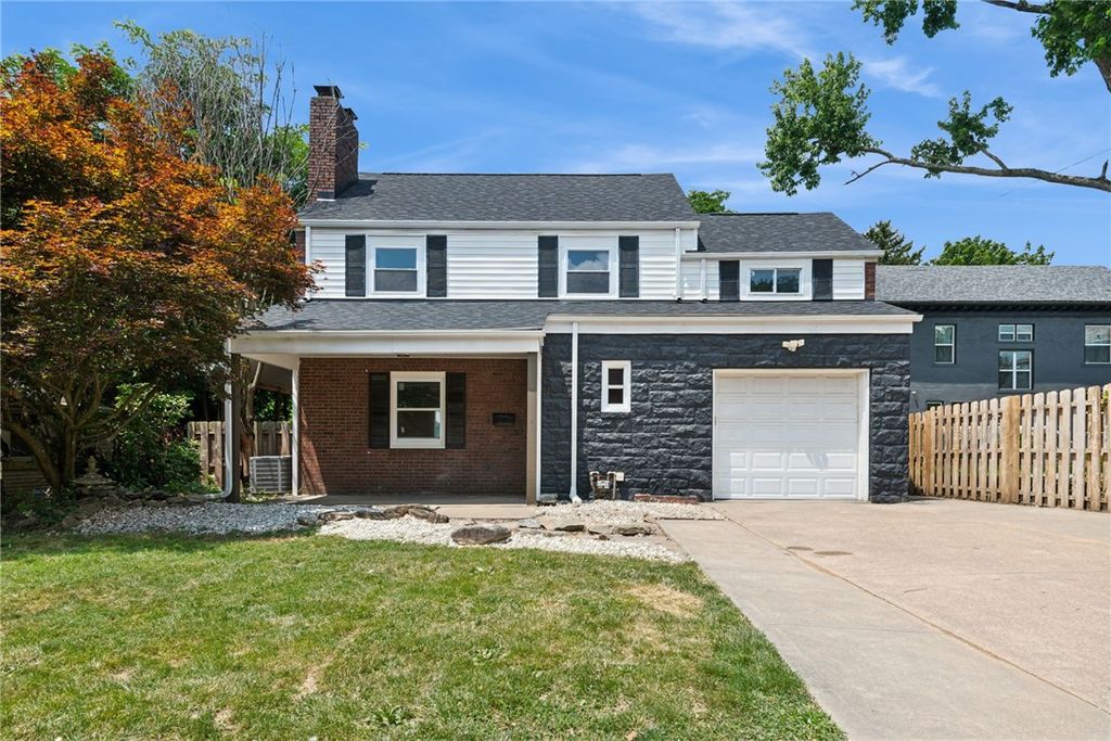 327 Charles Ave, New Kensington, PA 15068