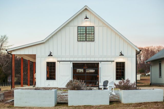 6502 Peytonsville Arno Rd, College Grove, TN 37046