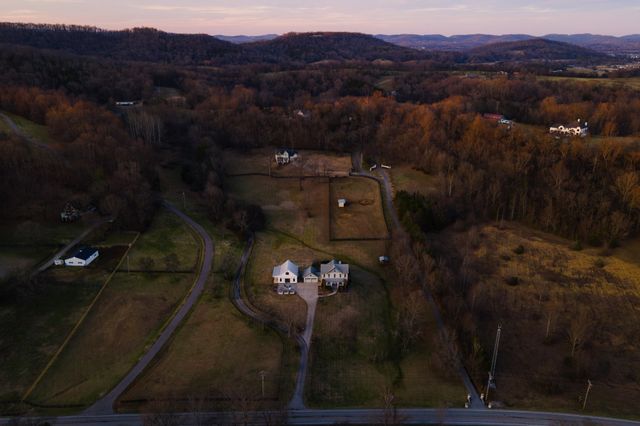 6502 Peytonsville Arno Rd, College Grove, TN 37046