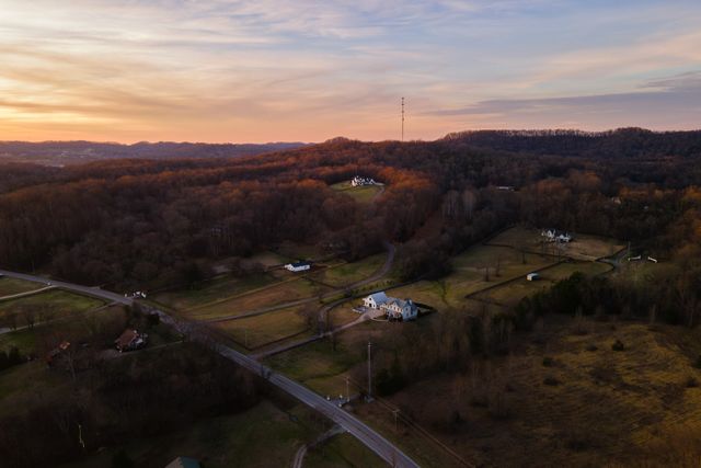 6502 Peytonsville Arno Rd, College Grove, TN 37046