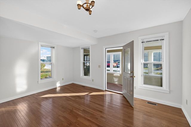 721 S 9th Street, Goshen, IN 46526