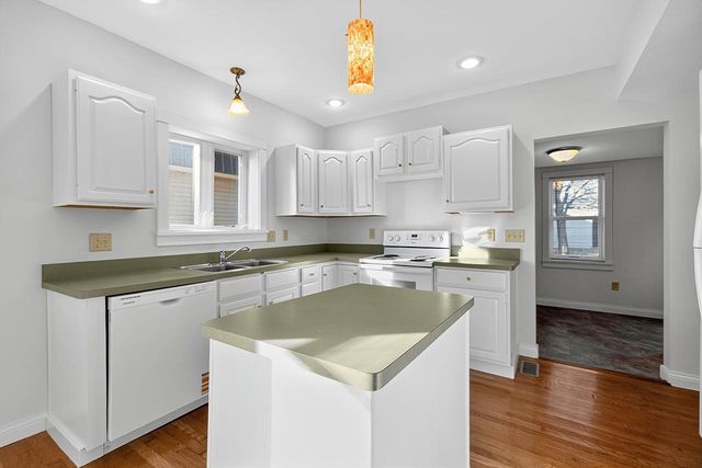 721 S 9th Street, Goshen, IN 46526