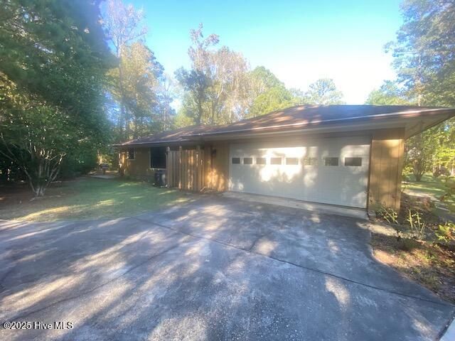 2 Pineridge Court, Calabash, NC 28467