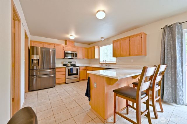 5721 208th St Ct E, Spanaway, WA 98387