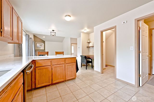 5721 208th St Ct E, Spanaway, WA 98387