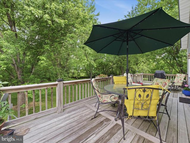 8825 TUSCARORA PIKE, Martinsburg, WV 25403