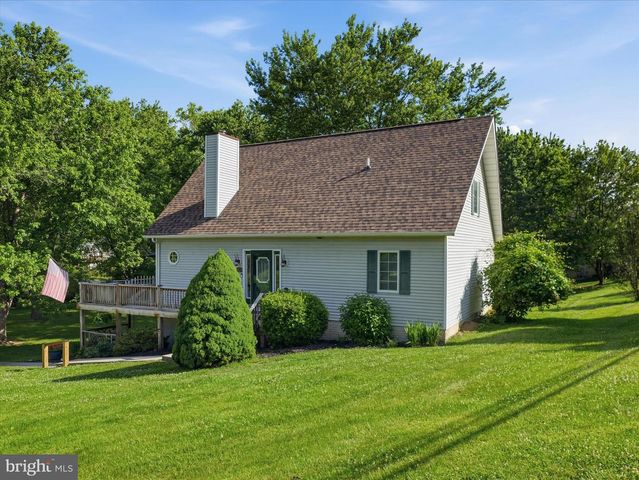 8825 TUSCARORA PIKE, Martinsburg, WV 25403