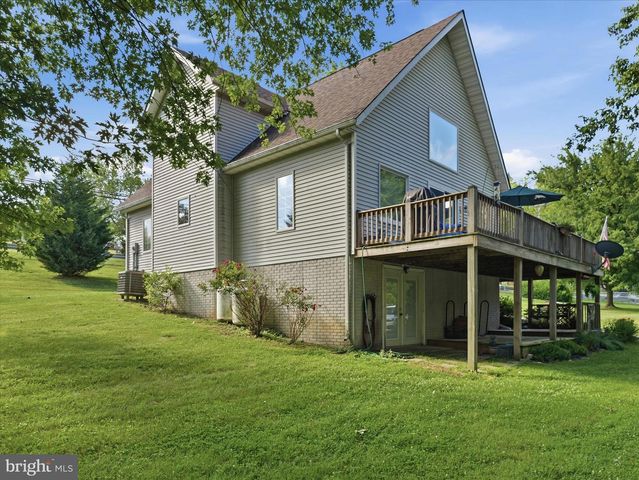 8825 TUSCARORA PIKE, Martinsburg, WV 25403