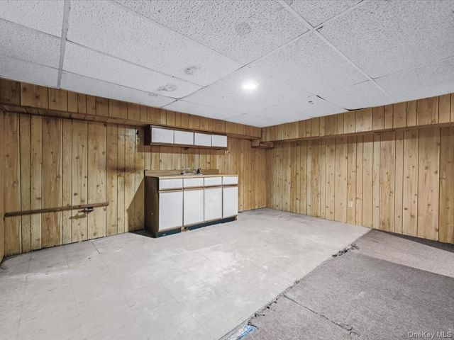 210-11 Hollis Avenue, Queens Village, NY 11429