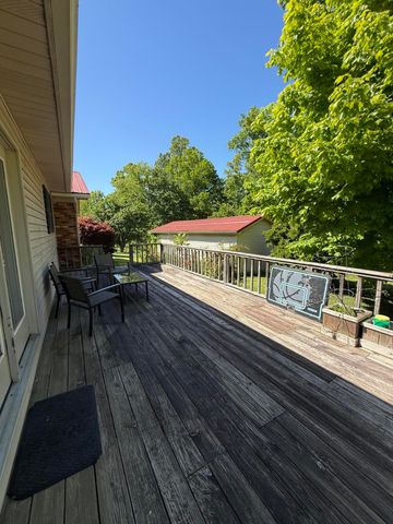 2841 W Laurel Road, London, KY 40741