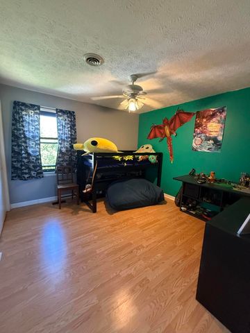 2841 W Laurel Road, London, KY 40741