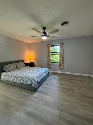 2841 W Laurel Road, London, KY 40741