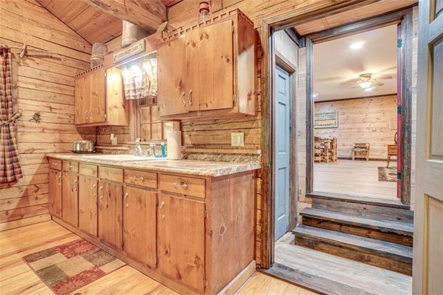 2183 Chimney Mountain Road, Sautee Nacoochee, GA 30571