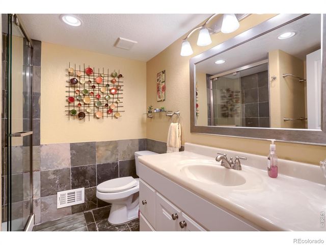 12915 W 77th Drive, Arvada, CO 80005
