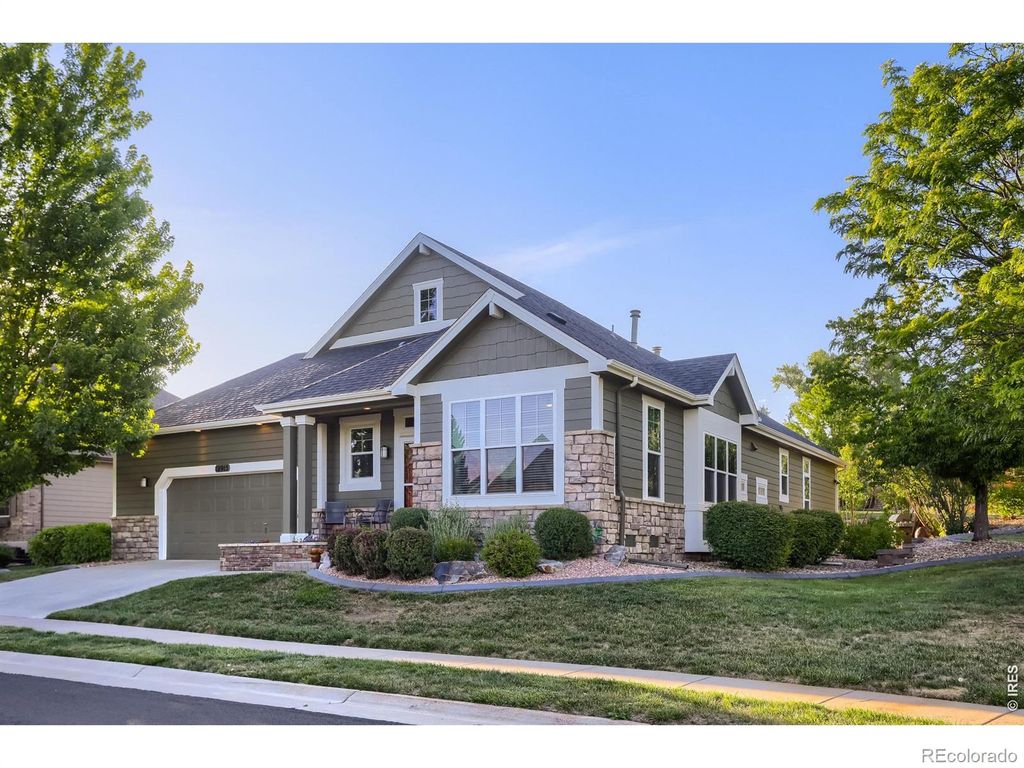 12915 W 77th Drive, Arvada, CO 80005