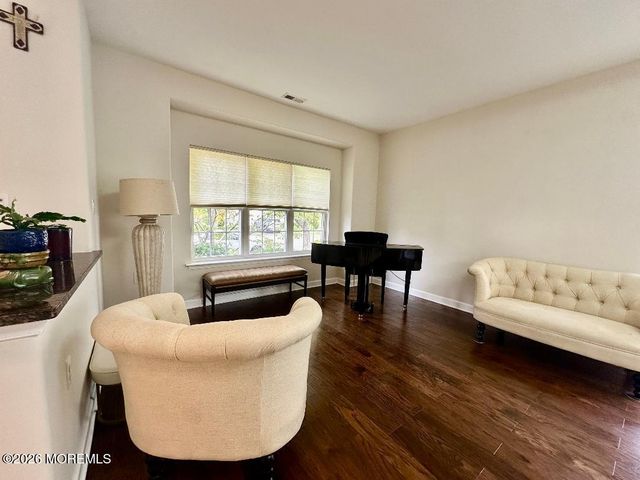 12 Lorenzo Road, Manchester, NJ 08759