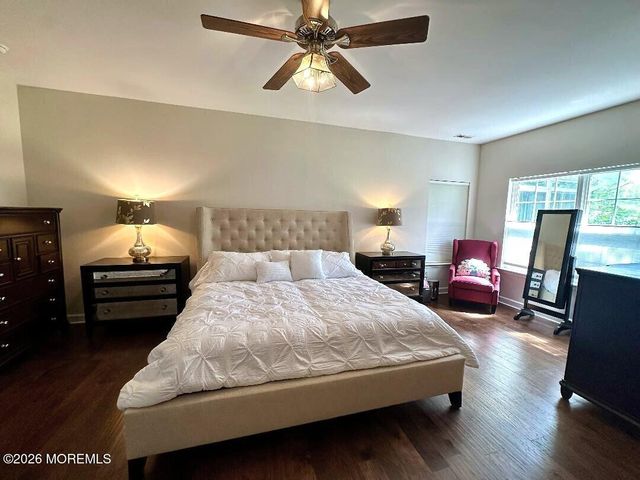 12 Lorenzo Road, Manchester, NJ 08759