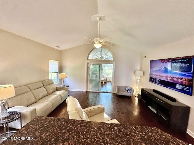 12 Lorenzo Road, Manchester, NJ 08759