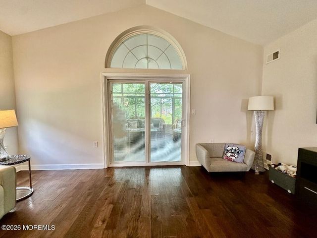 12 Lorenzo Road, Manchester, NJ 08759