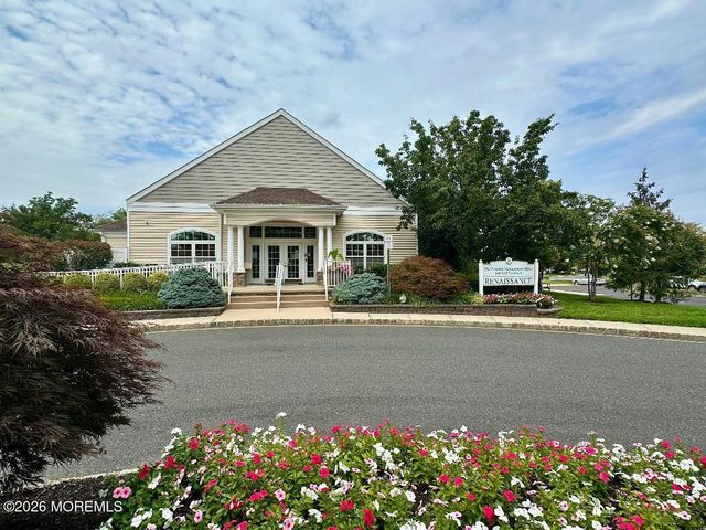 12 Lorenzo Road, Manchester, NJ 08759