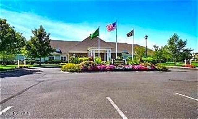12 Lorenzo Road, Manchester, NJ 08759